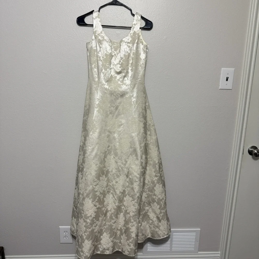 Gunne Sax see pictures